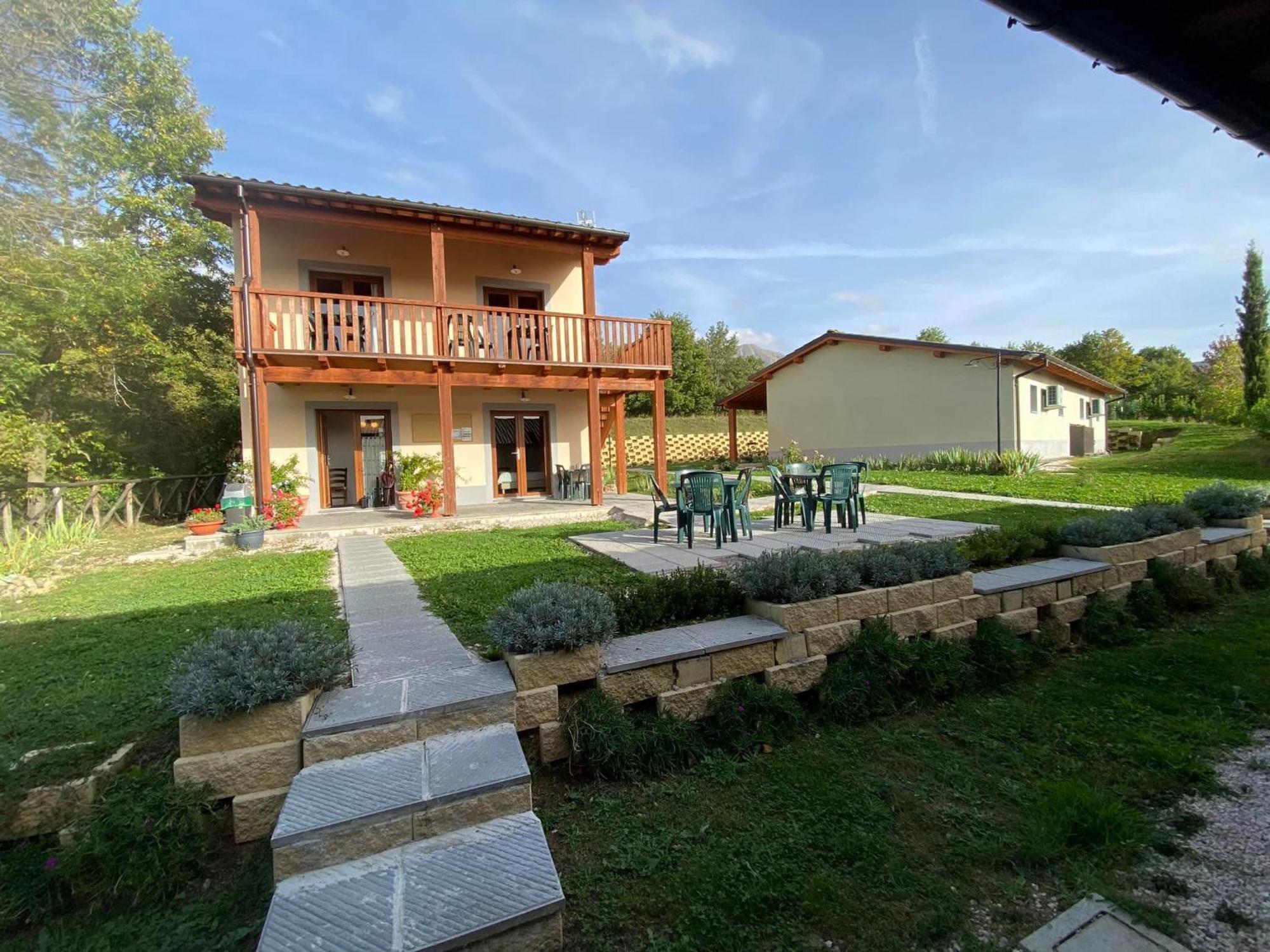 Albergo Diffuso Borgo Retrosi Di Amatrice Exterior photo